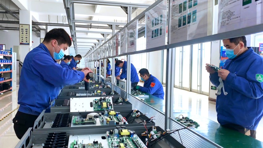 变频器厂家 | 别让负载 “拖垮” 设备！变 ...